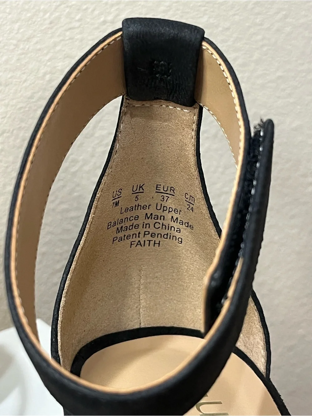 Naturalizer Sandals Womens 7M Faith Block Heels Ankle Strappy Black Leather